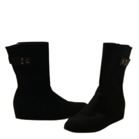 Stuart Weitzman "Downpour" Black Gore-Tex Wedge Boots - Size 9M Waterproof - Picture 3 of 16